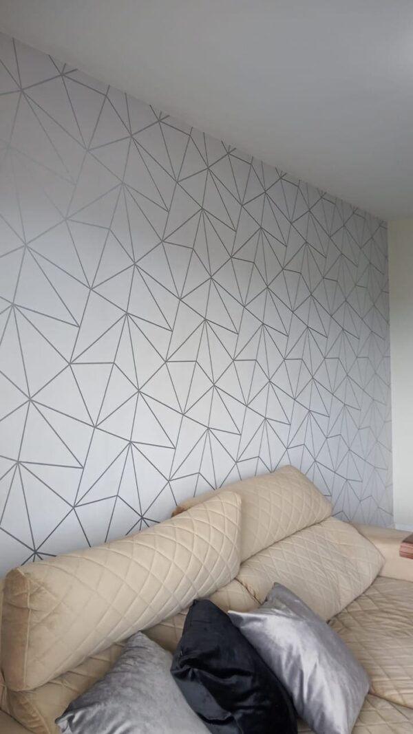 PAPEL DE PAREDE GEOMÉTRICO ESTRELA OFF WHITE COM PRATA PDG0095